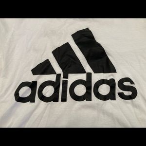 Adidas men’s medium T-shirt